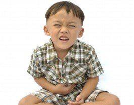 幼兒嚴重便秘，恐致肛裂疼痛、出血