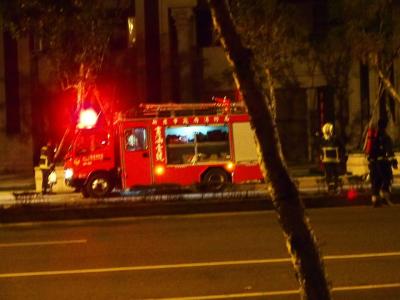 大樓冒煙了？…_圖2