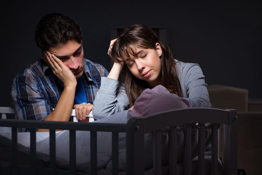研究：生完第一胎「睡眠不足」持續6年，媽媽比爸爸少45分鐘！_圖2