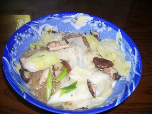 高麗菜香菇炒冬粉
