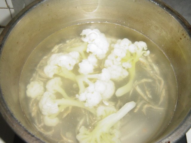 丁香魚椰菜湯