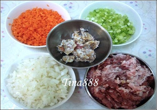 全家福炸醬蓋飯