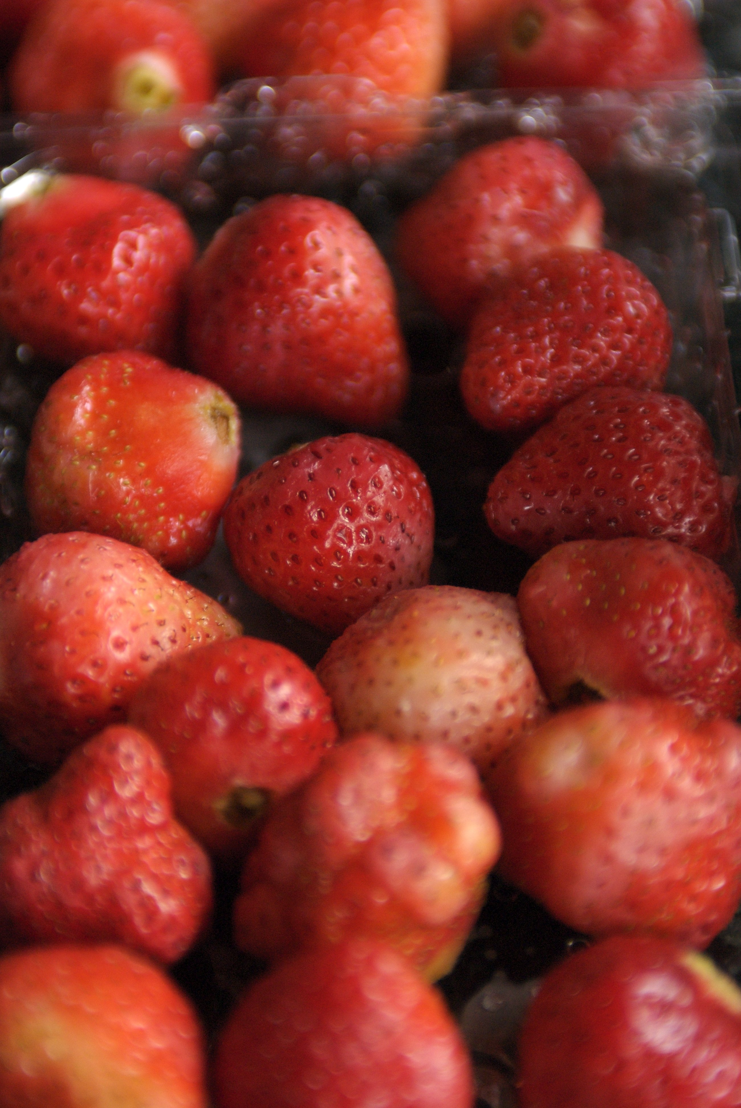 草莓夏日涼麵