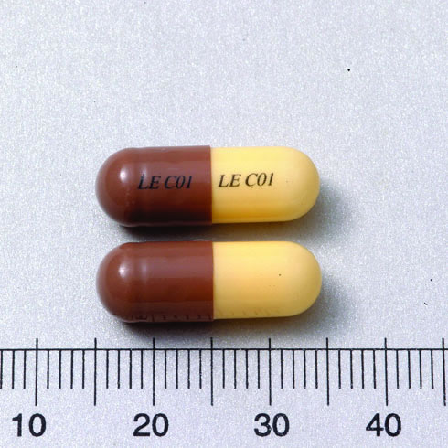 E.E.S CAPSULES 250MG "P.L."(ERYTHROMYCIN ETHYLSUCCINATE) "培力" 紅黴素琥珀鹽基膠囊250毫克