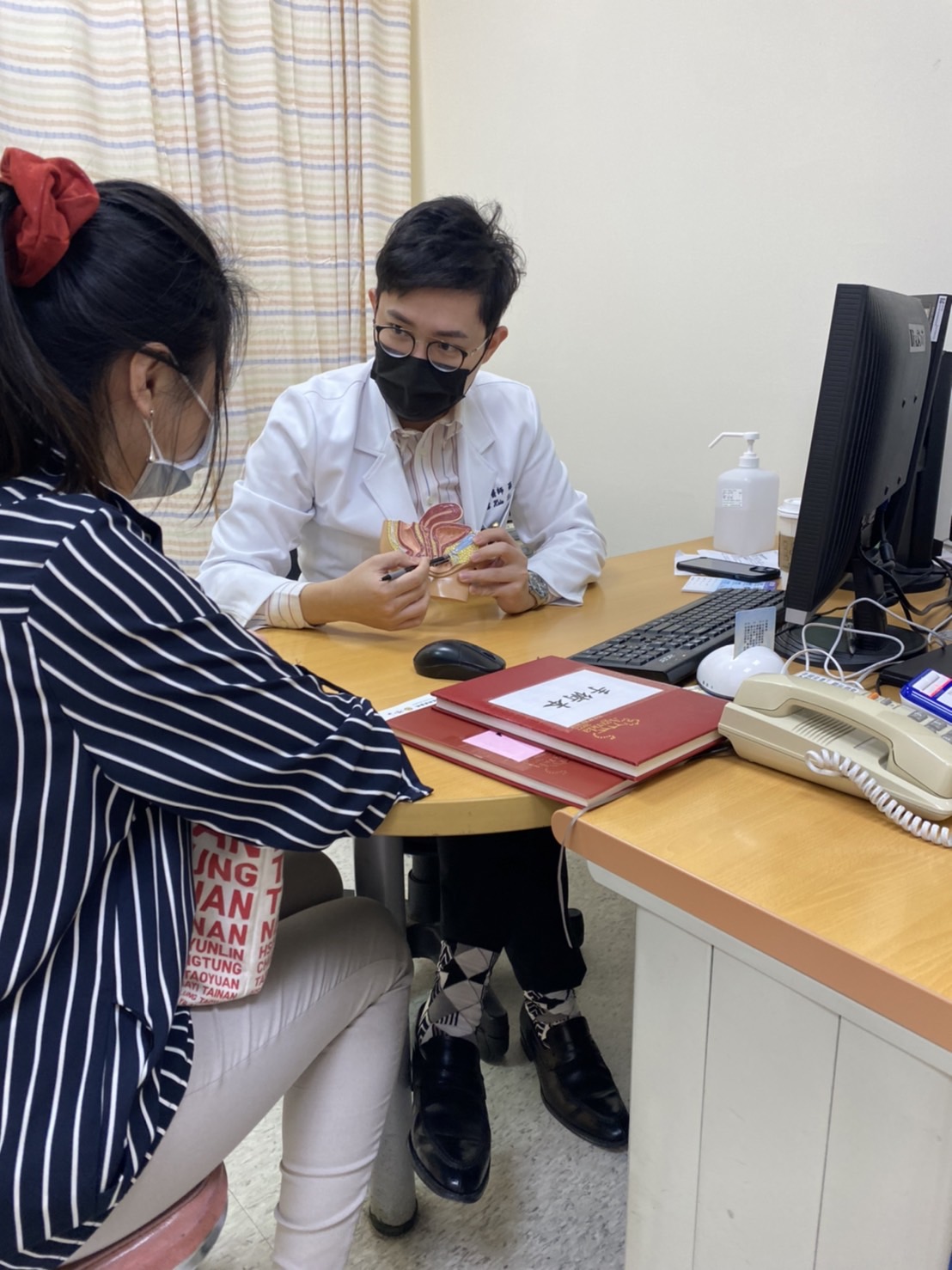 60歲女性近4成有這症狀 醫採尿道懸吊手術助恢復！_圖2