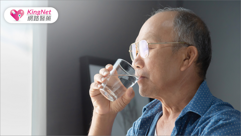 老人易脫水！正確補水7原則_圖1