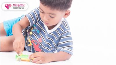 孩子疑似發展遲緩？心理師：儘早進行心理評估
