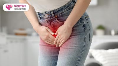 憋尿又少喝水！28歲女爆血尿確診泌尿道感染，醫揭4大元凶