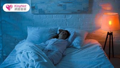 早上醒來手麻動不了？物理治療師教你3招舒緩手麻